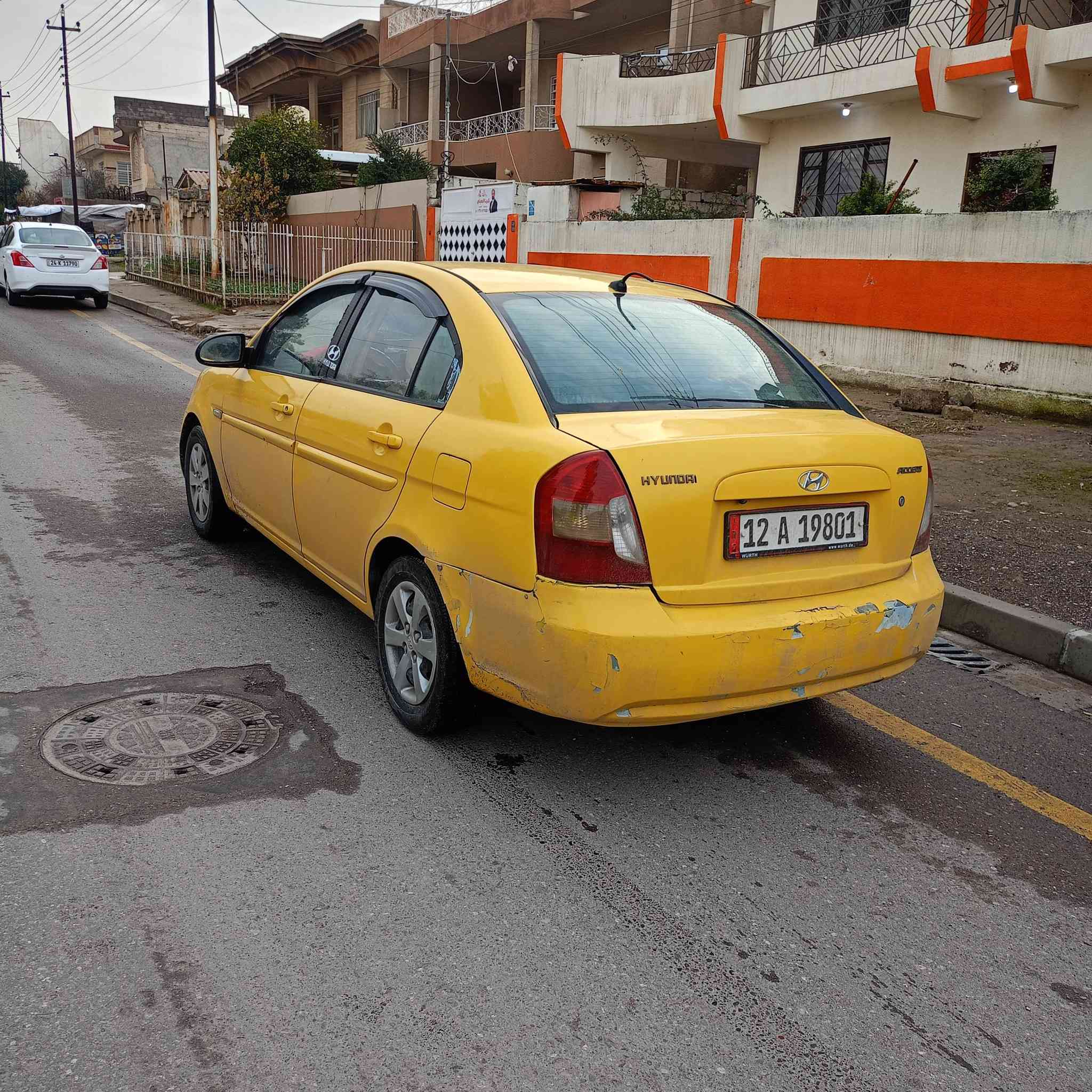 السلام عليكم
اكسنت 2010 كوري بدون ضرر فقط ملاحظات بسيطه 
كوبون بانزين موجود
هيئه وغرامات صفر 0
السياره بسمنا 
السعر 98 وبيها مجال بسيط جداً 
*********** واتساب 
***********
