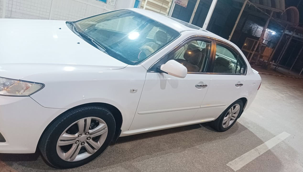 السلام عليكم 
كيا اوبتيما موديل2011خليجي
فول مواصفات عد البصمه
مكفوله كفاله عامه عدا دور جاملغ خلفي صبغ مؤشر بلمقطع الفيديو 
رقم اربيل جديد دولي 
سنويه مجدده 2030
سياره جاهزه من كلشي 
المكان شارع نجف كربلاء 
عمود 200
السعر131وبيه مجال بصيط
الأستفسار اتصل ع الرقم
***********
