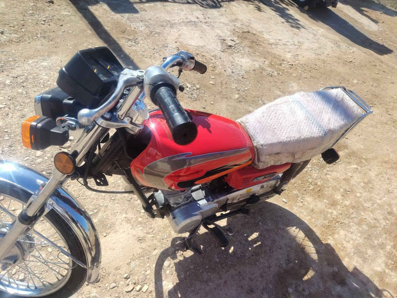 السلام عليكم اخوان دراجه للبيع اوراقها اصولي الشراي يتصل ع الرقم ***********
