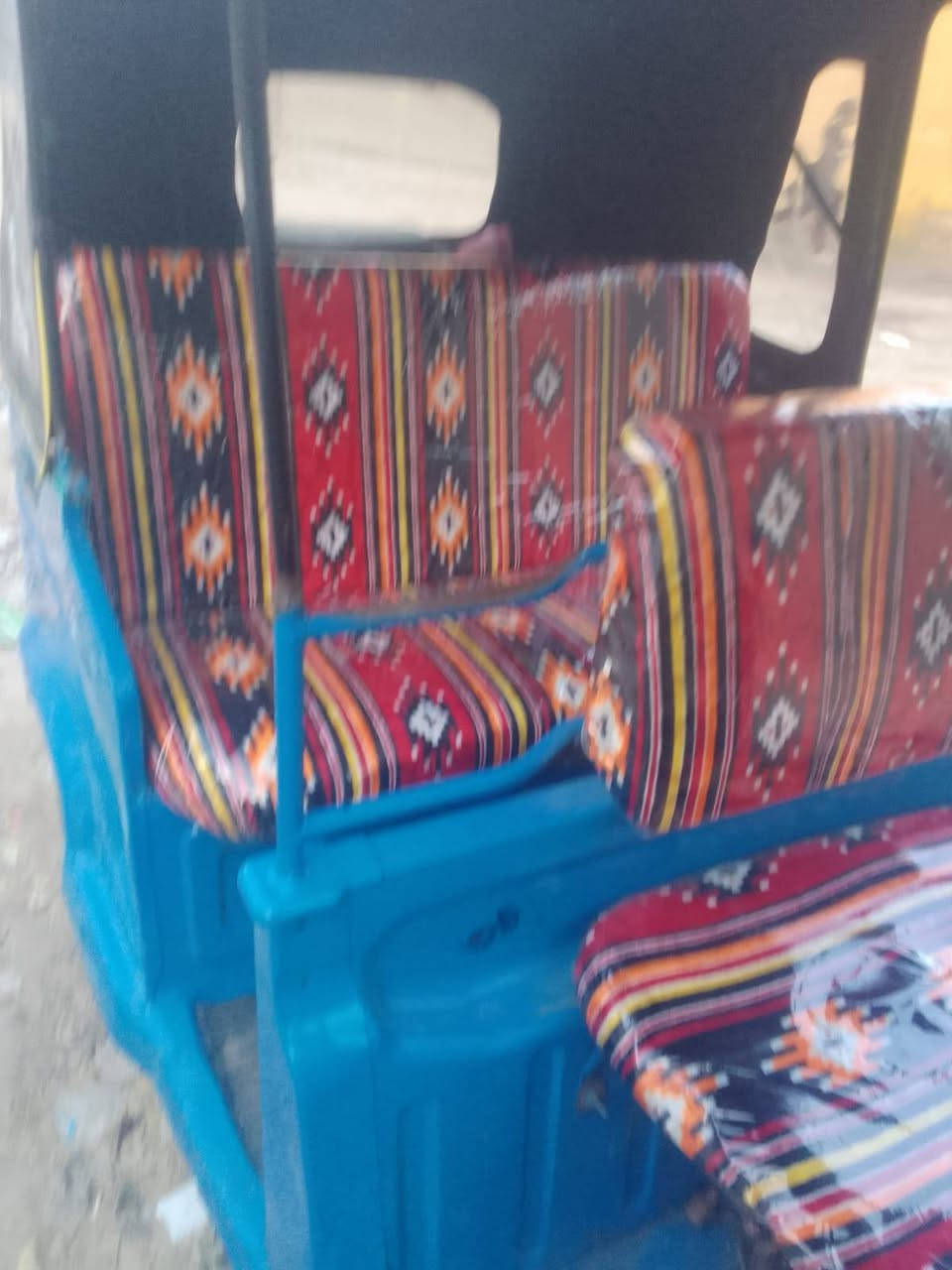 سلام عليكم تكتك للبيع ١٨كامله كبل للشارع مدينه الصدر مكينه٢١ تخم تاير دومشمه جديد ماتصرف عليه ربع سعر ٤٢٥٠وبيه مجال اتصل وتدلل ***********
