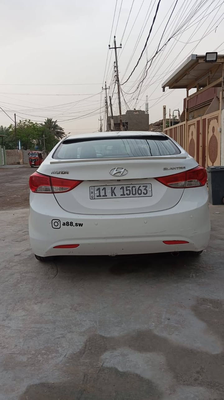 السلام عليكم مكلف بل نشر  النترا 2012 خليجي محرك 1600دوش رقم بغداد سيارة خير من اللة العنوان بغداد للتواصل ***********
