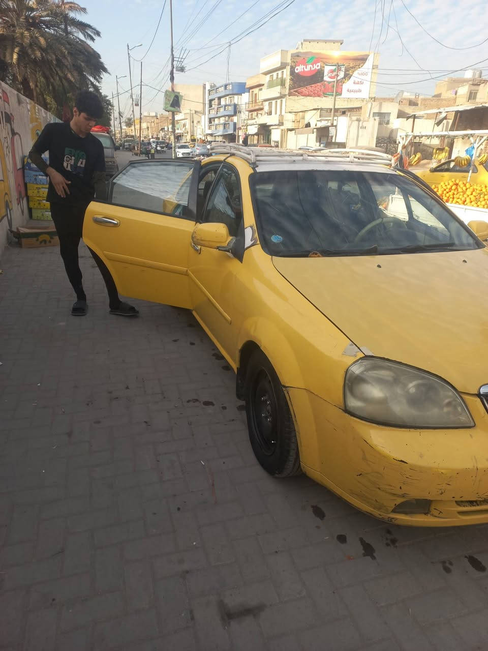 السلام عليكم سياره اوبترا ٢٠٠٥السنويه ٢٠٠٢٧ بسم اخويه كيرومكينه حاويه جددصدرتخم تايرتبريدمابيه نقص السياره كبل للشارع مكان السياره بغداد مدينة الحريه رقم الهاتف *********** السعر٤٥وبيه مجال بسيط
