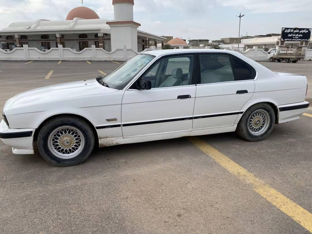 بوفروتن مودیل 1992فول بس سیلایت نیە کیر ومکینە وکیر تحویل بشرت عام بخ بس بوجوانی بی لیدان  بو سعر تلفون بکە ***********زین***********
