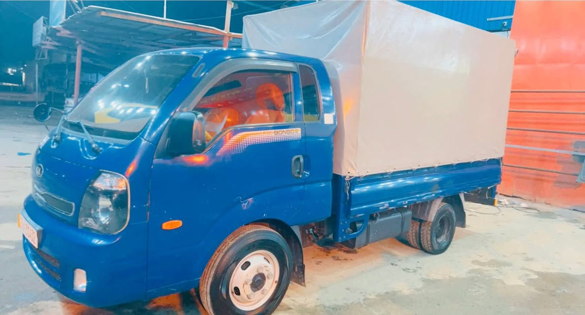 السلام عليكم  كيا فحل مسكر 7 كير موديل 2016 ماشيه 32 الف حقيقي السياره كفاله عامه السعررر. 130 وبيها مجال بسيط هـ *********** مكاني بغداد رصافه
