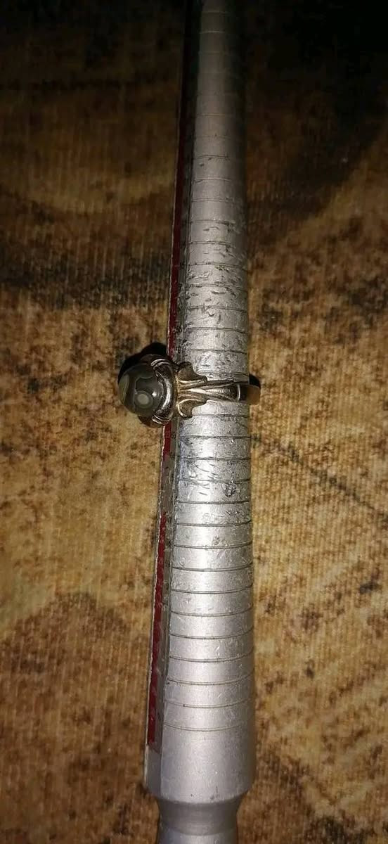 خاتم سليماني زيتوني   عين  صريحة  مفول قدددديم جدا نوع نادر حجر كامل (مصور  قدامتة واضحة بصورة)   مروحن ومنشط حسب الاصول الروحانية شغلة عاااام محبة  سلب ارادة  عقد لسان جاه وجه تسهيل امور محاكم مهابة بين الناس دخول دواوين دوائر دولة  مشروط شغل  القطعة نادرة وقديمة ماعليها غبار


**إذا كنت صاحب هذا الإعلان وتريد حذفه لأي سبب، رجاءا أرسل رسالة إلى الدعم الفني**