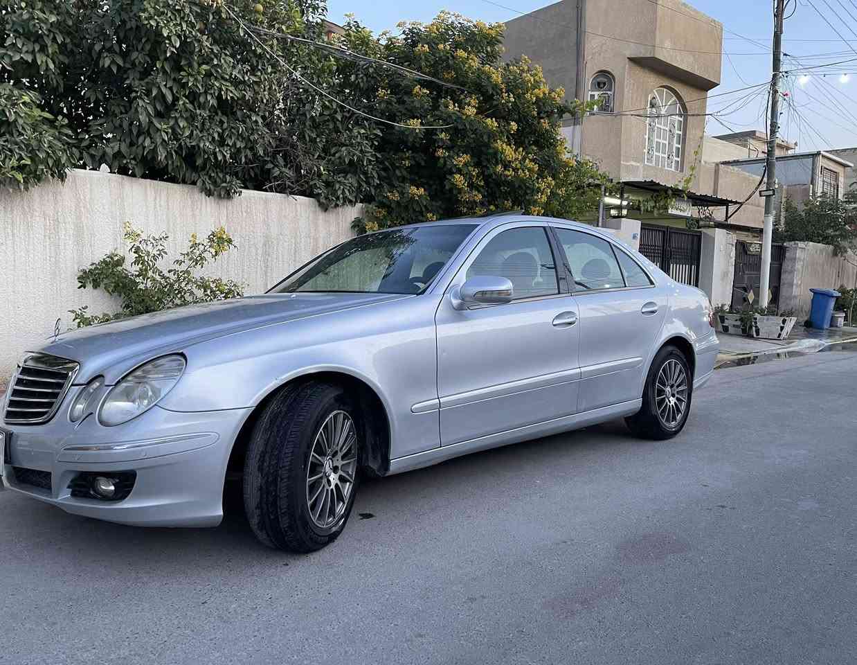 مرسيدس w211 موديل 2008 مكينه اربعه سلندر سياره جاهزه مكينه كير صدر تبريد كشنات جلد سلايت شغال حساسات خلفي امامي ومعروفه مواصفاته بيه صبغ قطعتين وربع البنيد فقط السعر 110$للبيع فقط ***********
