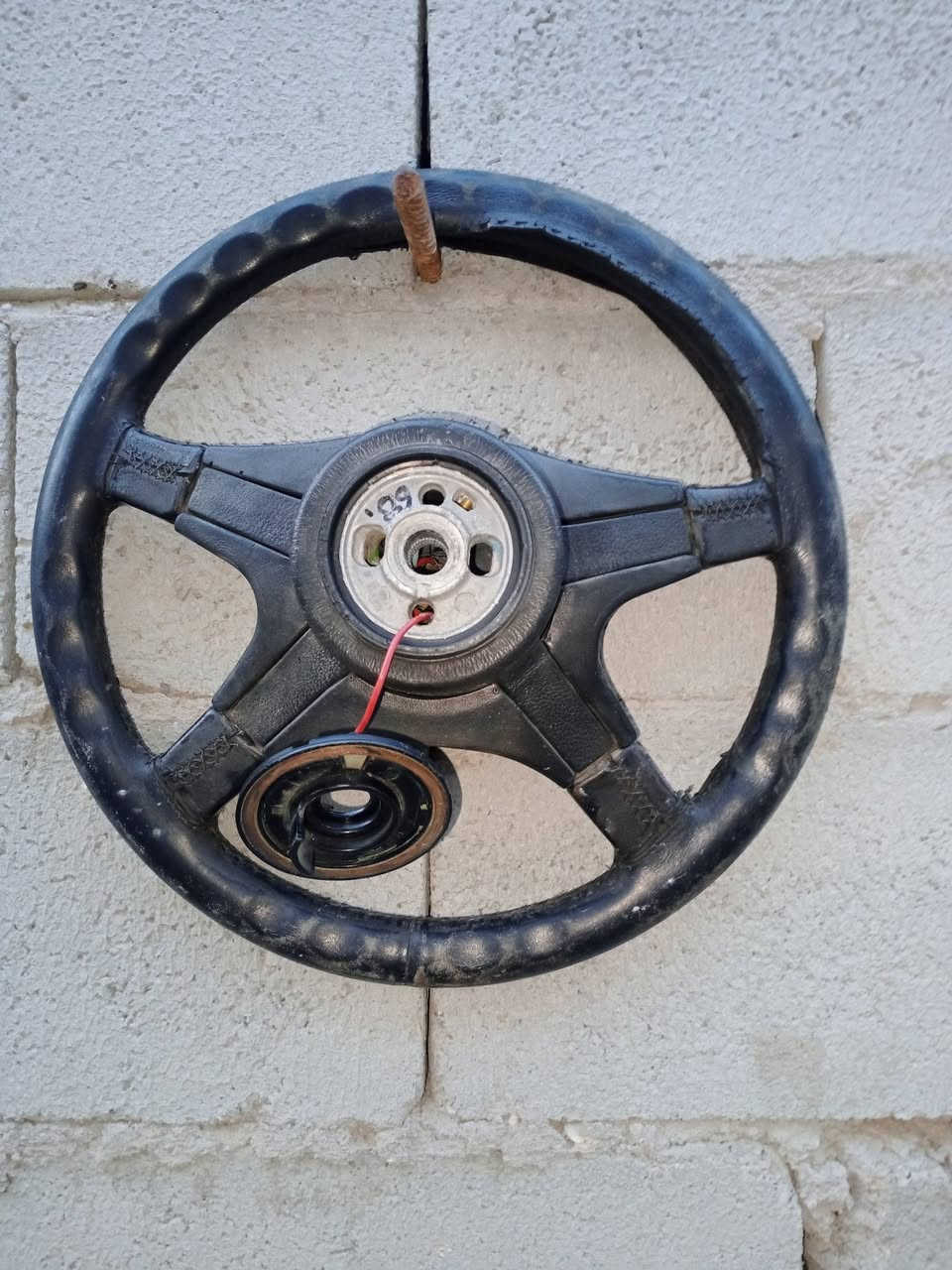 سلام عليكم منرخصت الادمن المحترم عندي غرفه أوبل اوميكه مديل 91 نظيف المكان بغداد جسر اديالئ الكرغوليه السعر 250 رقم الهاتف ***********
