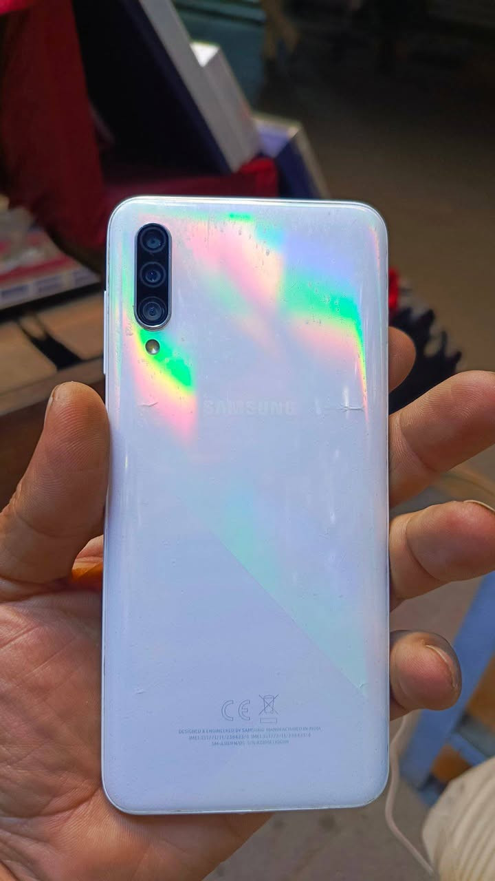 السلام عليكم جهاز مبايل اوبو جي ثري فايف ثري ذاكره 256 مشتغل بس 4 ساعات نظافه فول + مبايل سامسونك نظيف بلادي ذاكرى 128 جهاز نظيف جدآ تواصل على الاسعار خاص


**إذا كنت صاحب هذا الإعلان وتريد حذفه لأي سبب، رجاءا أرسل رسالة إلى الدعم الفني**