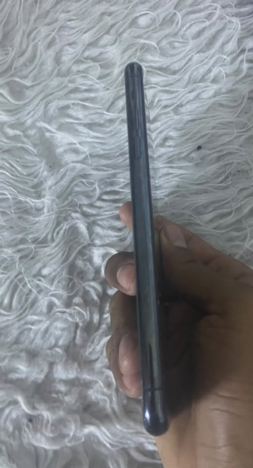 للبيع او مراوس //ايفون11برو ماكس
🔹بطاريه84
🔹شاشه مبدله وكاله اصليه
🔹الضهر مفطر 
🔹الشاشه حاليا مفطره
🔹ذاكره /256
🔹السعر خاص 
🔹التواصل //***********
