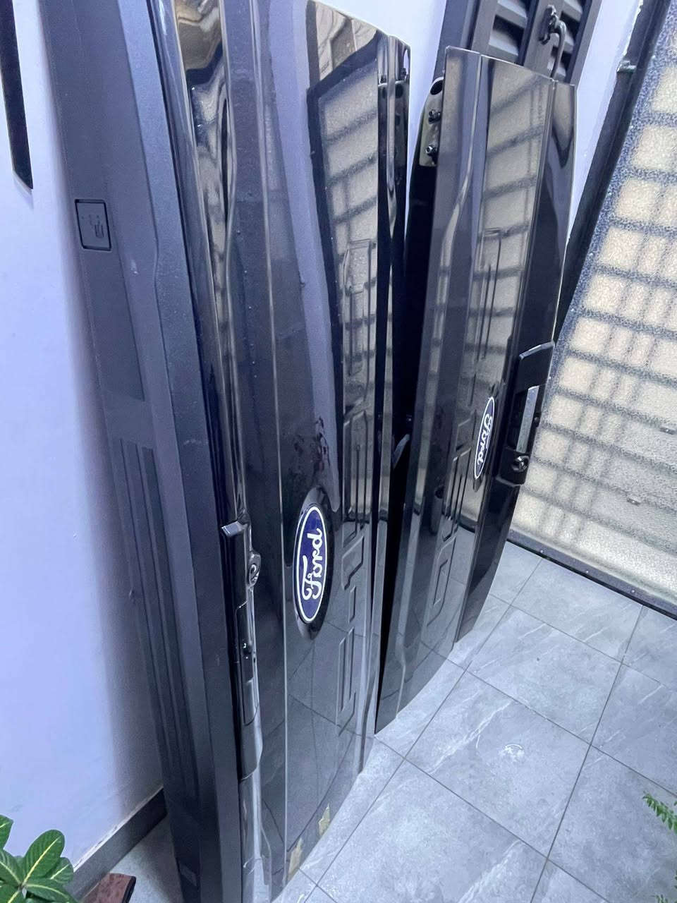 السلام عليكم
عندي بيبان 2  خلفية ودعامية خلفية نيكل مال F150 2024 زيروووو بدون ضربه بدون صبغ خليجيات مو امريكي نظافة 100% مع كامل ملحقاتهم مكانهم بغداد اتصل وتدلل  
***********
