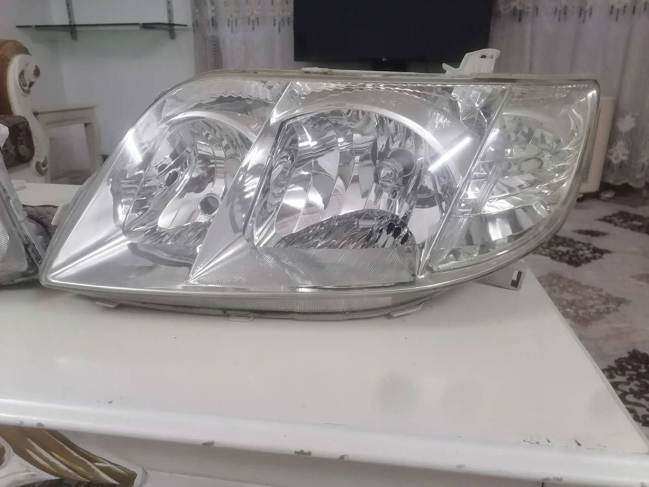 زوج لايت كورلا ٢٠٠٤ لحد ٢٠٠٧ نضيفات شريكه ديبو تايوان سعر ٨٠ الف *********** يوجد توصيل
