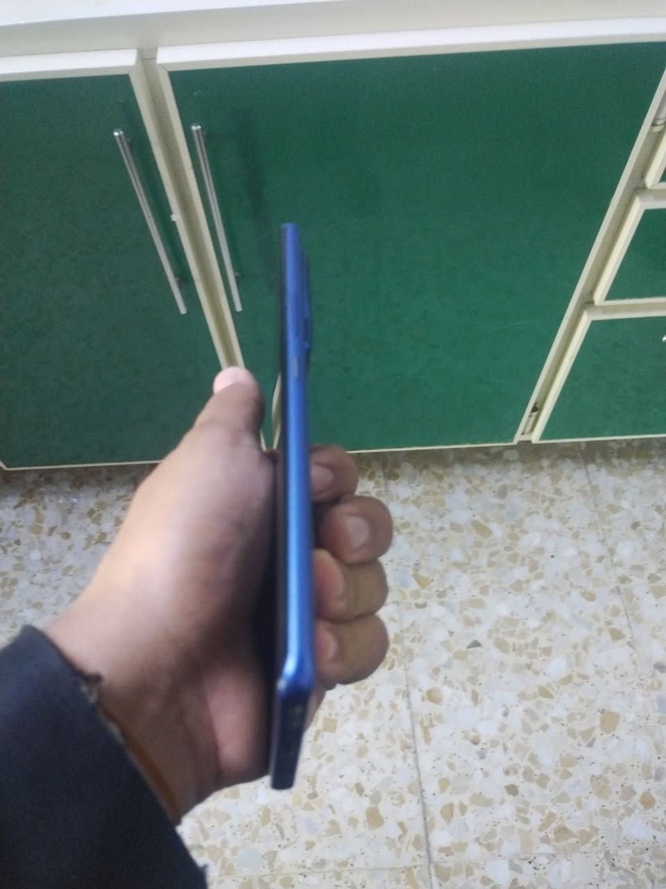 سلام عليكم شباب موبايل lnfinix Note 50s لون الازرق نضافته 99 /100 ملحقاته كلهه ويا كفره الأصلي مستخدم شهرين ذاكرته 250 عشوائي 16 البطاريه 5200 الرام 8 ياتي بمعالج MediaTek D7300 السعر 275 مكاني نجف للستفسار رقمي ***********
