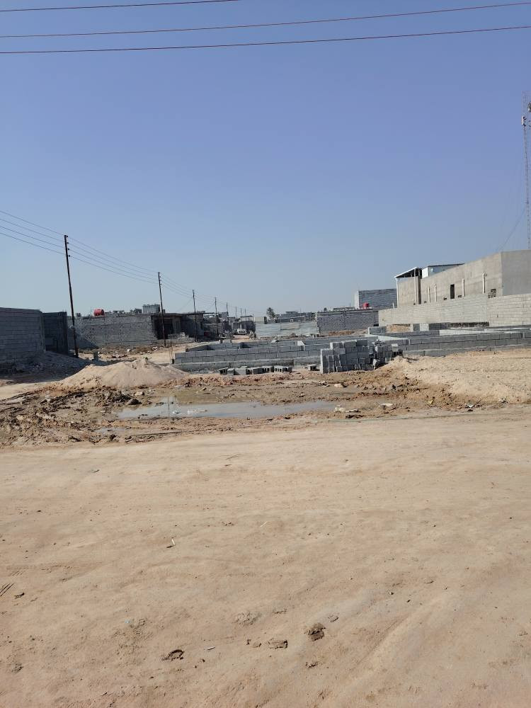 اسعد الله اوقاتكم احبتي توفر قطعه للبيع
مساحه ١٠٠ متر ركن عشره في عشره
تبعد عن الشارع العام مسافه قليله
يوجه كافه الخدمات
نوع العقار وقف سني مسجل وكامل
سعر العقار ١٠ وبي مجال قليل للشراي
الاستفسار اكثر اتصل على يوجد واتساب
*********** الزبير, البصرة
