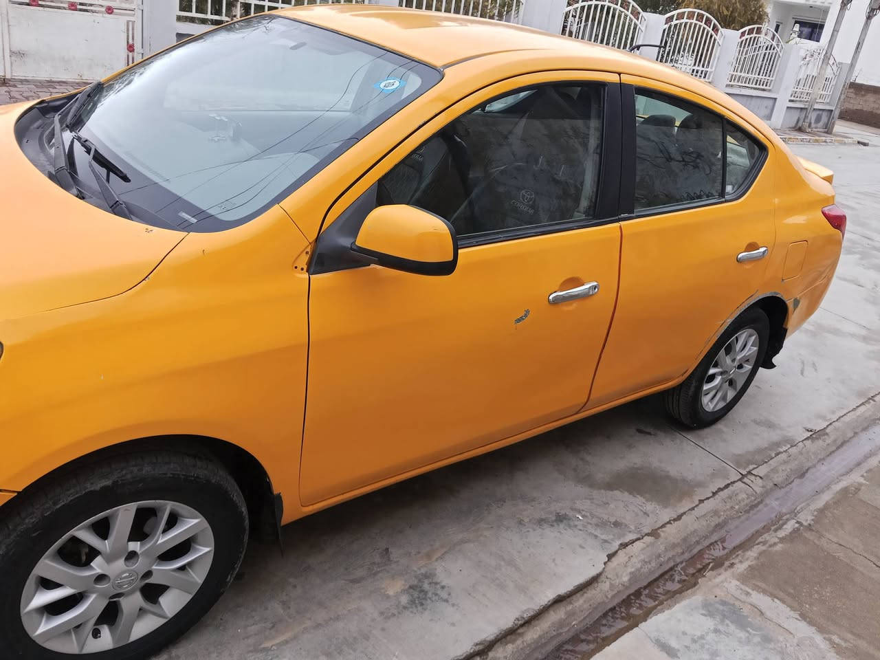 سلام عليکم
عندي سيارە للبیع نيسان ڤیرسا تاكسي رقم كركوك مودیل2014 سنويە جدید لحد سنە2030 بیه قطعتین بدون دواخل شرط التحویل وغرامە والنقابە مصفرە والسعر 95ورقە و بیە مجال تفاصیل اکثر علی الاتصل***********
