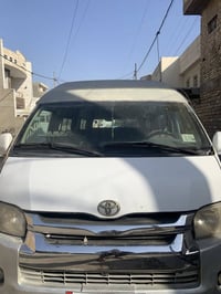 تيوته هايسا عالي  موديل 2010مكينه كير محور بطه لسياره بيه شويه معجون م...