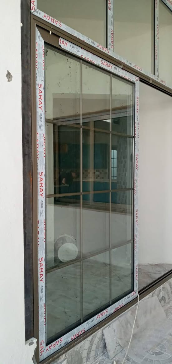 بكل فخر تعلن #شركة_الشروق عن افتتاح
 #معمل_لأبواب_وشبابيك_الألمنيوم ✨
خطوة جديدة نحو تقديم جودة عالية، تصميم عصري، ودقة في التنفيذ لتلبية احتياجات عملائنا بأفضل المعايير.
نسعد بخدمتكم ونتطلع لبناء ثقتكم معنا… البداية اليوم، والتميز دائمًا بإذن الله.
#الان_اصبح_متوفر_لدى_شركة_الشروق 
#أبواب_وشبابيك_الالمنيوم_و_بلاستك 
#سقوف_ثانوية_مغربي_ملكي_بلاستك
#كاونترات_محجرات_الالمنيوم
العنوان صلاح الدين /قضاء الشرقاط 
اسديرة وسطى الثانيه الفياض 
#شركة_الشروق 
ه‍ *********** جلال ال بوعناد 
ه‍ *********** ابو مصطفى الجبوري 
ه‍ *********** جمال ابوحسن 
ه‍ *********** عيدان جباره البوعناد 
بلاستك والالمنيوم ابوجمال الفياض 
مكتب ومنصة الشروق 
شركة الشروق للطاقه الشمسيه
