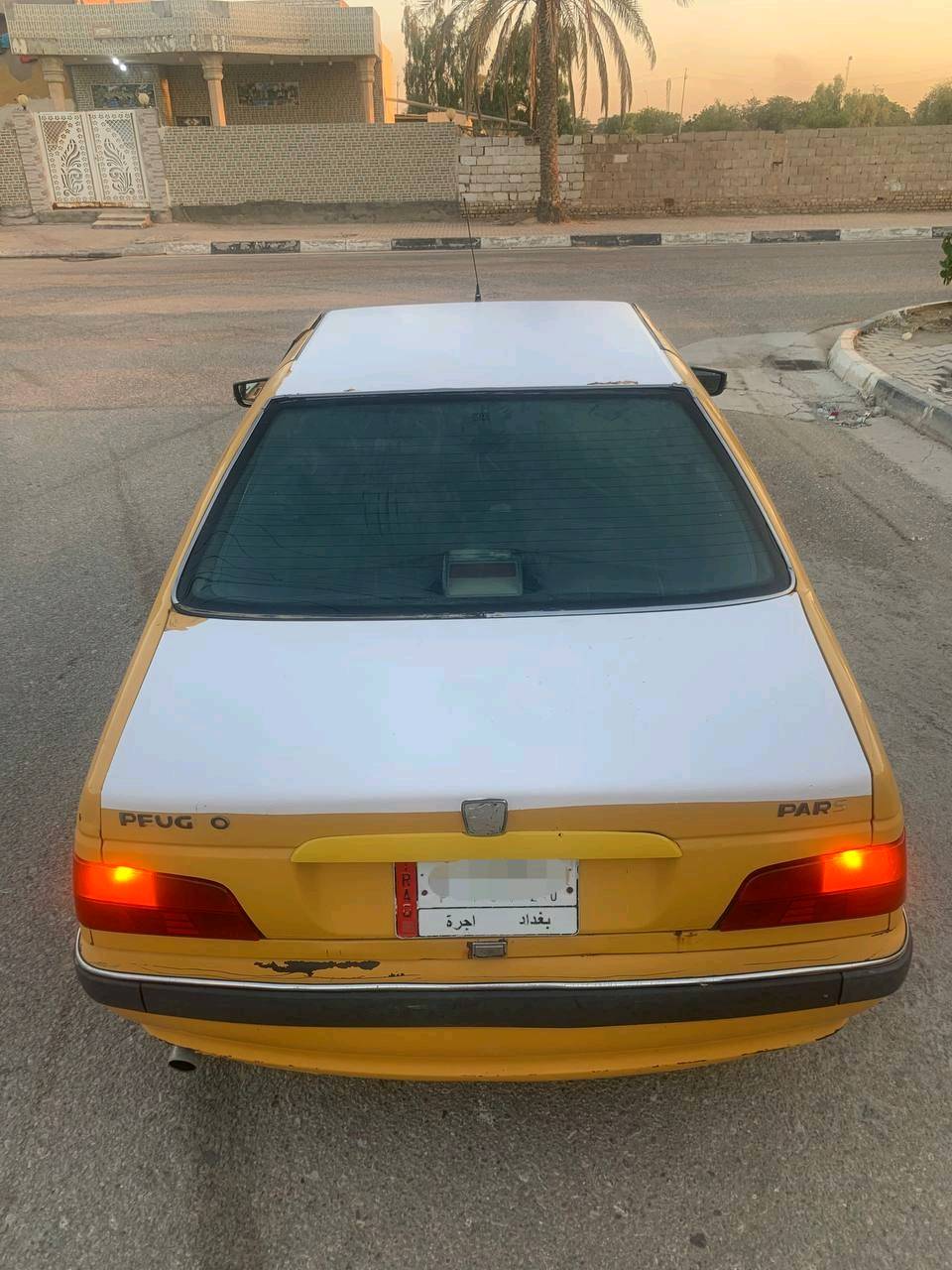 بيجو بارص موديل15 رقم بغداد تخم تاير +تدفئه تبريد كهربائيات كلها شغاله +كبات ستييل 
السعر 40 وبيها مجال مكان السياره كربلاء /الحسينيه