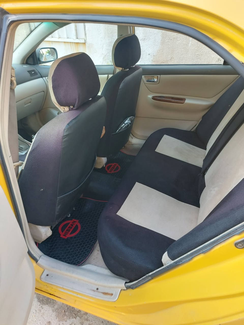 السلام عليكم
F3 موديل ٢٠١١
السيارة بيها كلج والتبريد نقص فقط فريز 
السعر ٤٠ $
بإسمي 
مكان السيارة بغداد _ حي الجهاد 
***********
