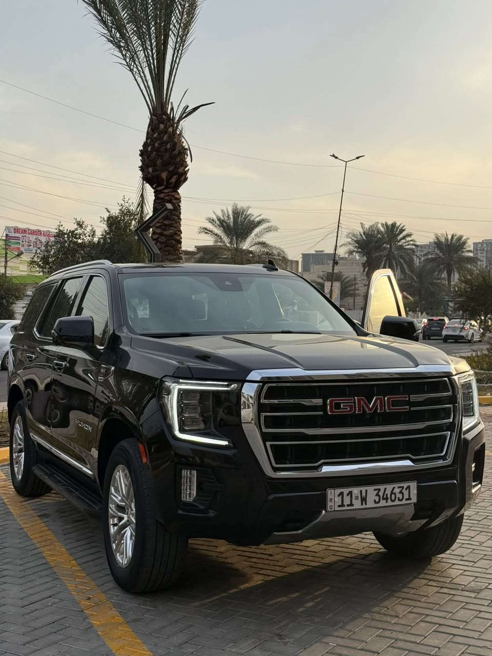 يوكن 2023slt بانورما ٤ كامرات رقم بغداد
سيارة فول مواصفات مكينه ٥٣٠٠ رقم بغداد مكفولة مكان سيارة بغداد 
***********
السعر ٤٨٨
