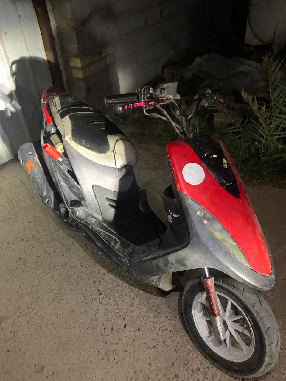 ماكس عدله 55 للبيع
سلام عليكم ماكس عدله 55شلعه ومعدل خير من الله بيه صدر رياضي ويل مشيف ابيض ولخلفي وردي حمالات مال تعليك يدات مال بريك كرزيات كشن مال اربعه اصلي بس يرادله ترتيب  صفح لا نضوح لا تبخير لا تأخير شغاله سلف هندر ولسلف جديد بس يرادله كتف شحن فقط هاذ نقصه دراجه وصخه تجي تاخذه من باب بيتي مغسوله وكامله وصافيه رايده ب 450 وبيه مجال حك الجيه مكاني بغداد الدوره البعيثه 
*********** وبي واتساب
