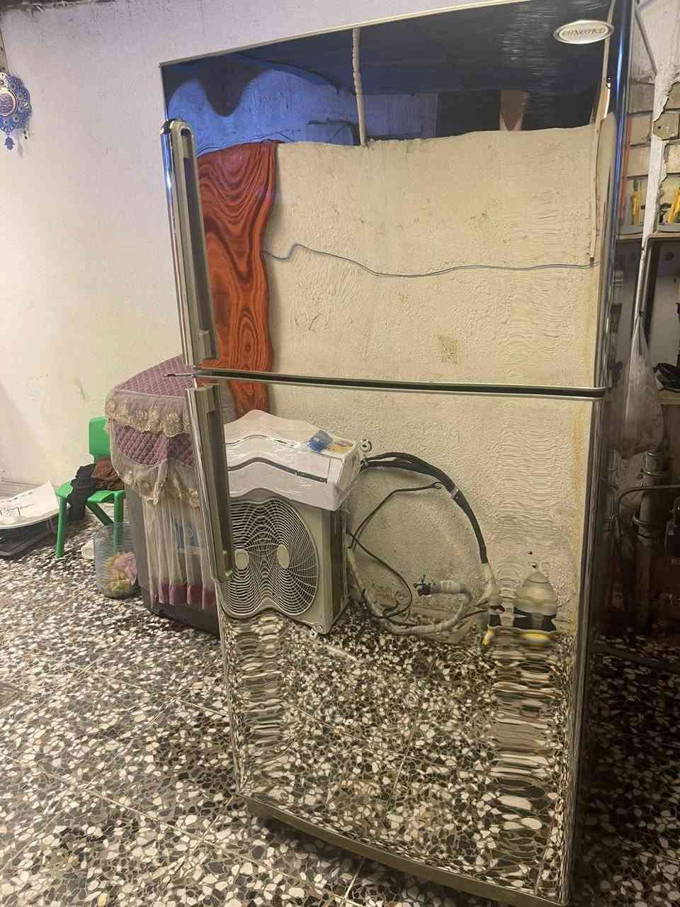 السلام عليكم ثلاجه نضيفه لبيع ٢٥ قدم براد مي الحافظ
لاستفسار ع رقم واتساب *********** بغداد العطيفيه
