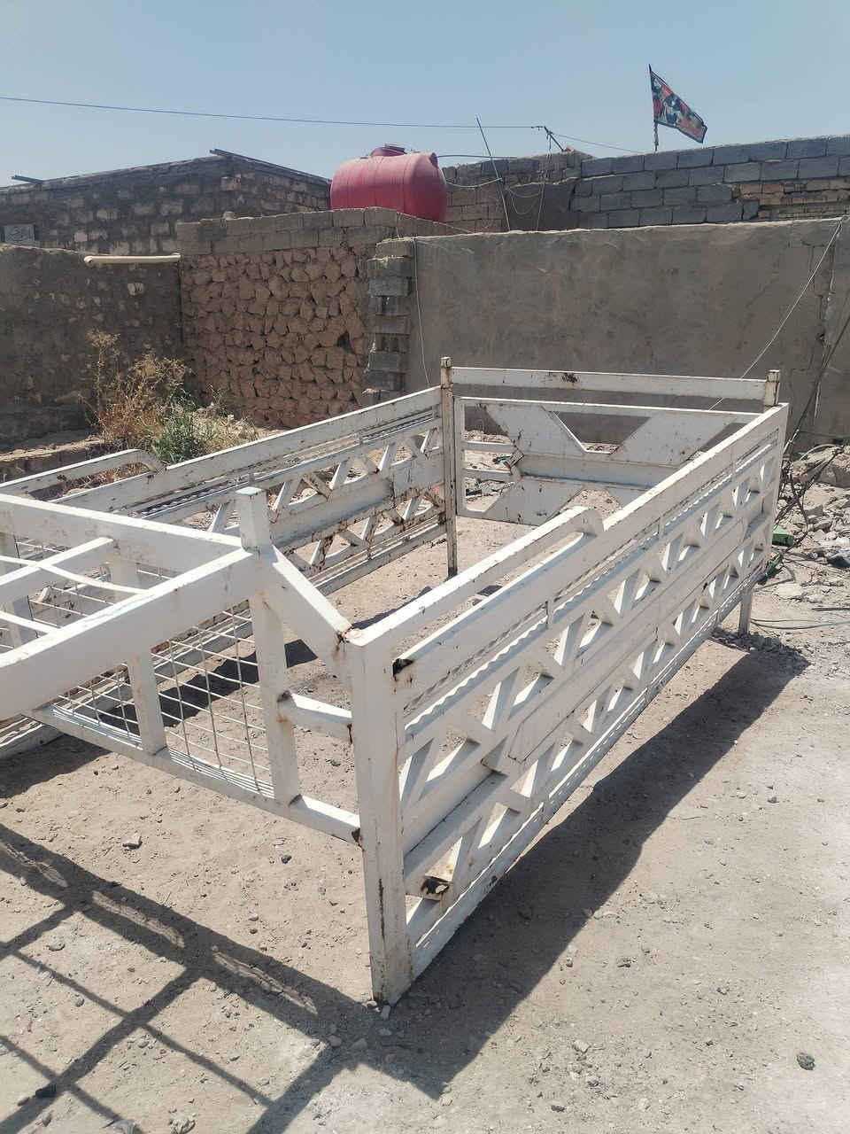 محجر كيا حمل نثيا نضيف بي خياسات قليلات كلش مكاني نجف رضوية ب250 وبي مجال
***********
