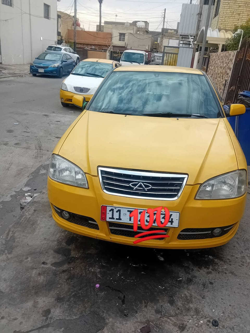 السلام عليكم شيري كوين 2010 مكينه كير تخم تاير صدر كله نضيف تبريد عاطل تتفئه شغاله بيه طخات كلش بصيطه بدون صبغ السياره دوشمه جديده تاب كامره سنتر لك كله منضومه زنون شغال السياره متعوب عليه مكاني بغداد حي العامل 32 وبيه مجال رقم الهاتف *********** ابوموسى
