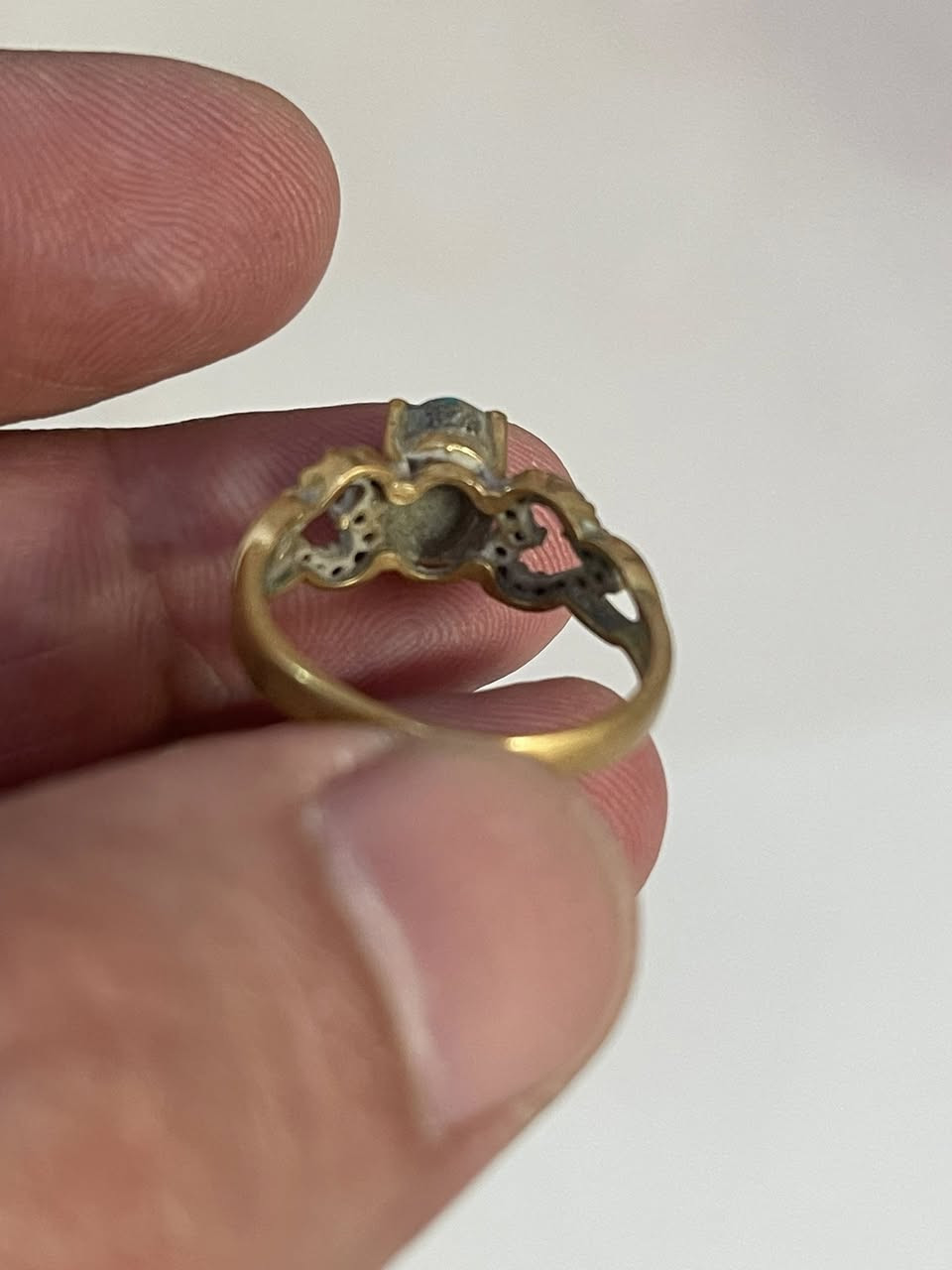 سلام عليكم شباب 
محبس نسايى حجره نشابوري اصلي نحاس شغل يراني سعره 15 الف مكاني بغداد قريب عله كراج نهضه لاء يوجد توصيل


**إذا كنت صاحب هذا الإعلان وتريد حذفه لأي سبب، رجاءا أرسل رسالة إلى الدعم الفني**