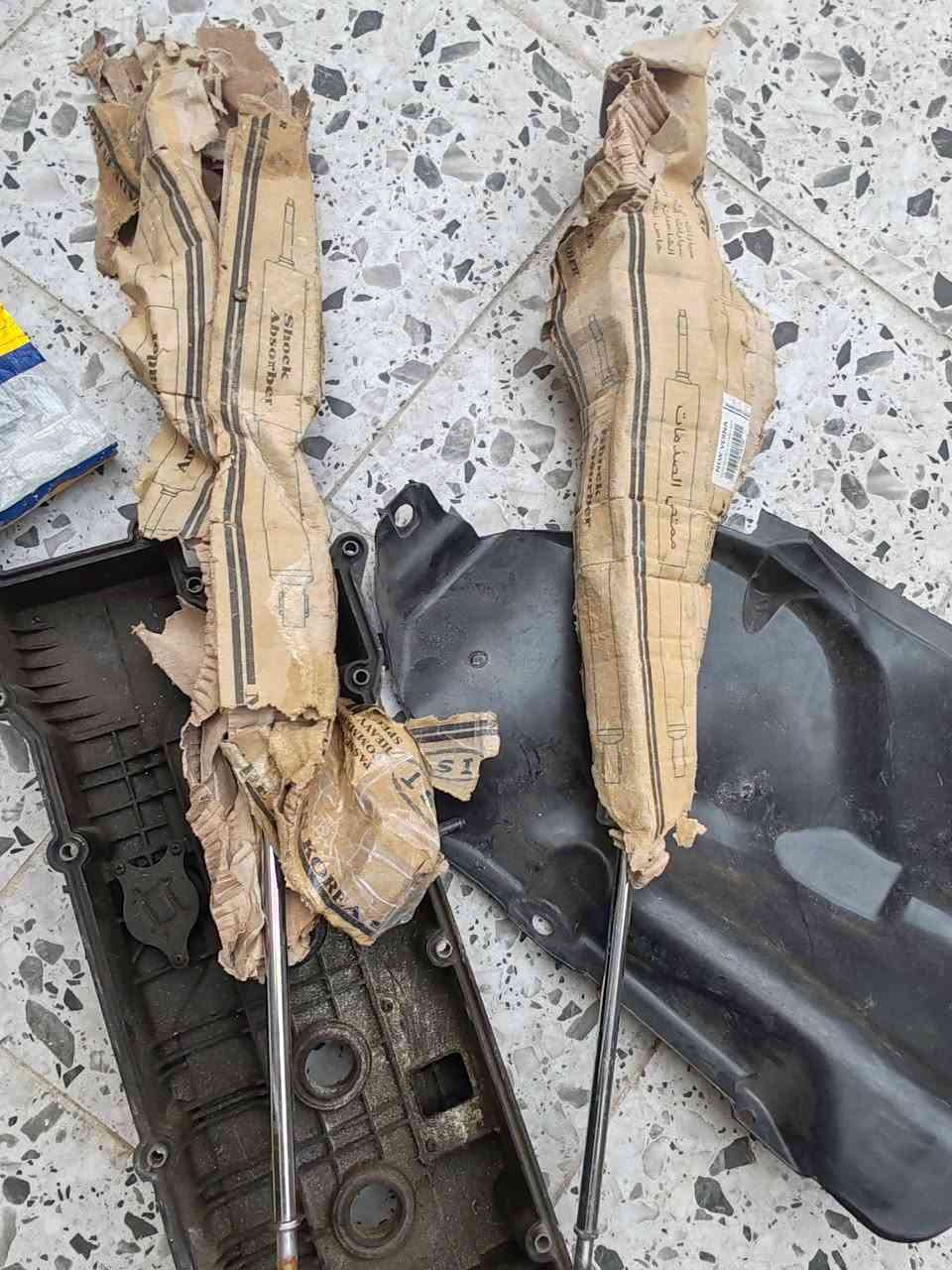 سلام عليكم أغراض اكسنت لبيع شاملغات امام خلفي دبلات جديد خلفيه غبق مال محرك واسط مركز المدينه كوت رقم الهاتف ***********
