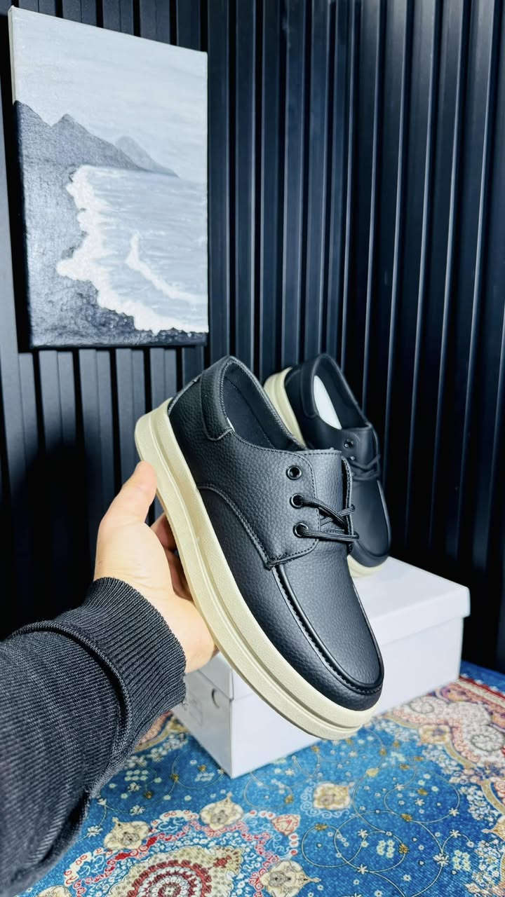 🔥أحلى موديل حذاء بالعراق يرهم كل البسات ✅
سعر القطعة : 18 ألف
سعر 2 قطع ب 35 الف
 القياسات المتوفرة:
40 - 41 - 42 - 43 - 44 - 45
❌لا تستلم الطلب إذا المكان كوالتي عالي 
❌لا تستلم الطلب إذا المكان درجة أولى
❌لا تستلم الطلب إذا مخالف للصورة
• 🚛 خدمة التوصيل لكل العراق: 4 آلاف فقط⁩⁩


**إذا كنت صاحب هذا الإعلان وتريد حذفه لأي سبب، رجاءا أرسل رسالة إلى الدعم الفني**