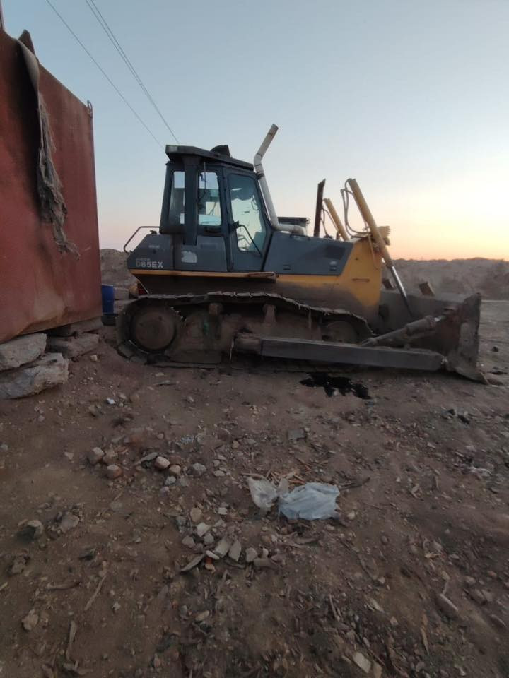 مكينه للبيع كوماتسو 65 سنويه 2009 مكينه جديده ونظيفه مكان محافظه ميسان الشراي يتصل ***********
