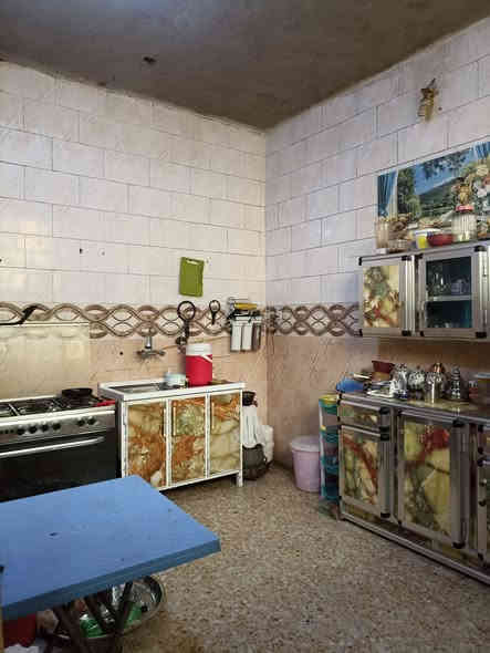 دار مع بناية + محلات المساحة 208🏯 للبيع ركن عل شارع 20   موقع استثماري 
((طابو ملك صرف))

((سعر 180مليون قابل للتفاوض🌀))

البيت🏕️ يحتوي على ٣ غرف نوم + ستقبال + حولي + درج داخلي ملحقاته 

شقة تحتوي على غرفتين نوم + ستقبال + ملحقاته   محلات عدد 3

العنوان/ بغداد الحسينيه سكلات منطقه 11 

للتواصل/📞 *********** 
🏠 مكتب الإسكان
