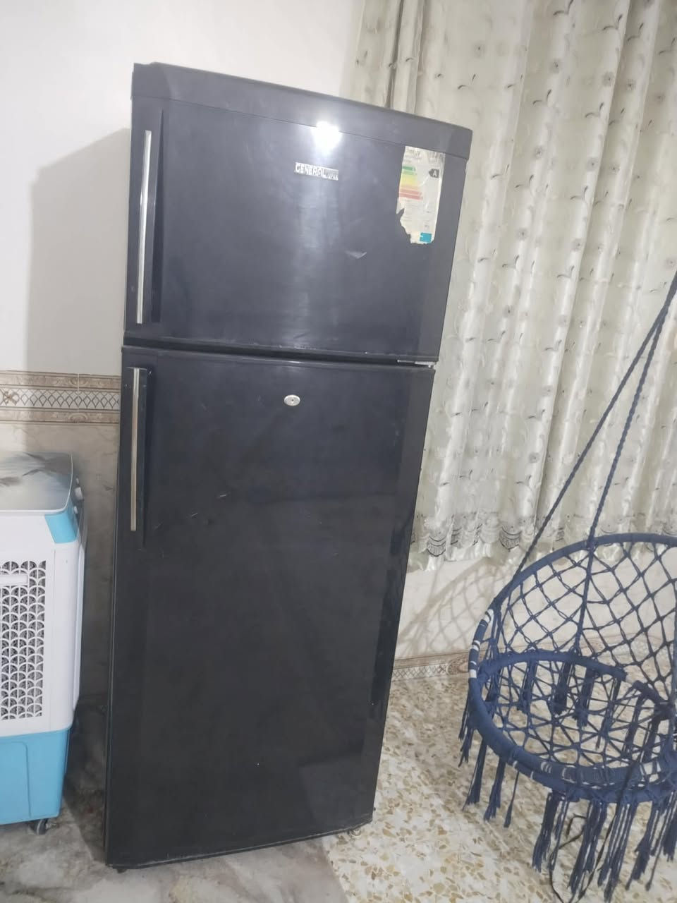 ياالله ثلاجه ابيعها كشر 60وبيها مجال دوشك 50 وبيه مجال غساله بيضه 60وبيها مجال شغاله غساله سوده تحمل 22كيلو شغاله 350وبيها مجال تلفزيون شغال 25ألف عكسات ثنيه وشاحنه100ميز مال تلفزون 10الاف كاروك50ألف وبيه مجال صوبه 25ألف بايسكل ياباني سعره ٥٠ألف وبيه مجال ((*********** )) هاذه رقمي وتساب اي حاجه تفيدك تعال وتساب
