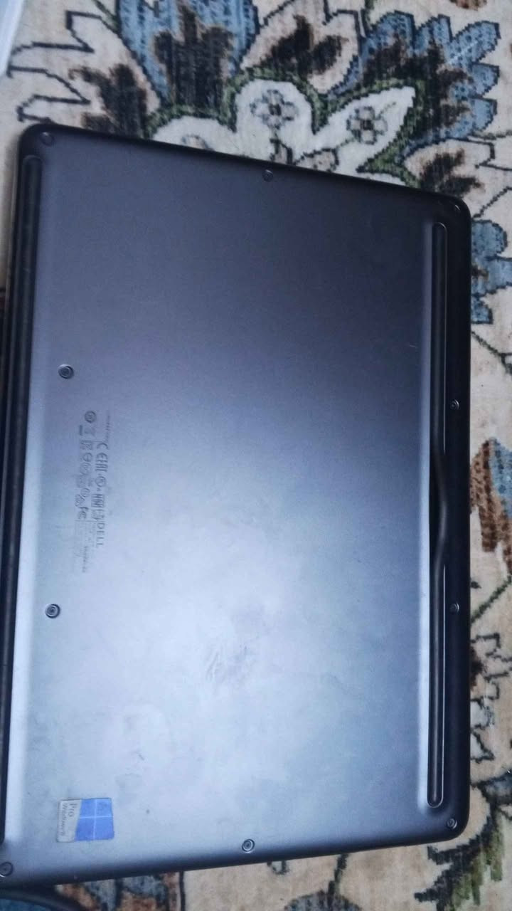 دیل لاتيتيود 2 في 1 7350 للأعمال، معالج انتل کور M5 سلسلة، ذاكرة الوصول العشوائي 8 جيجابايت، قرص صلب 256 جيجابايت SSD ، تنفصل عن الكيبورد بغداد, العراق


**إذا كنت صاحب هذا الإعلان وتريد حذفه لأي سبب، رجاءا أرسل رسالة إلى الدعم الفني**