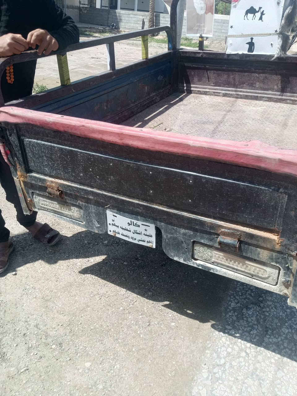 سلام عليكم شباب ستوته للبيع دايون موديل 18اوراق اصولي مكينه 24جديده مكفولة كفاله عام السعر مليون وميتين وبيه مجال الشراي يتصل وبيه خير ويدلل العنوان طوريج وهذا رقمي للتواصل ***********
