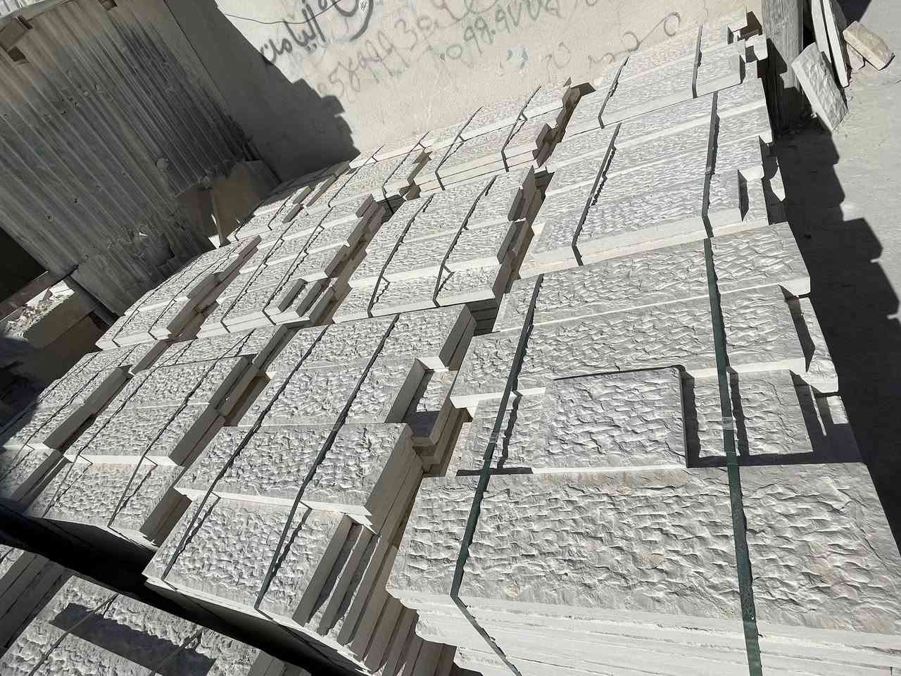 متوفر لدينا 100 متر مربع حجر تلطيش ابيض كريمي زي الي بصوره نظيف طبعاا بعد المطر كلو نفس الون بسعر العرض على الكاش 4300 شيكل كميه محدوده الي معني يتواصل واتس اب جوال 0592769835 
0599097743


**إذا كنت صاحب هذا الإعلان وتريد حذفه لأي سبب، رجاءا أرسل رسالة إلى الدعم الفني**