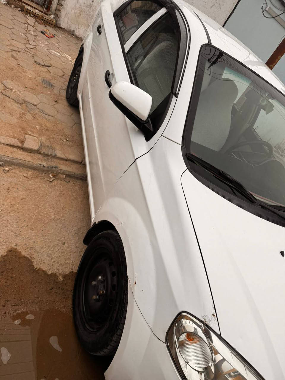 @الجميع مكلف بل نشرالسلام عليكم للبيع. أفيو. مديل 2010خليجي. محرك. مفتوح. كير. اوتو. مكفوله من صبغ. بيها دور جامغ بس. صبغ فقط السعر ٧٨بيها. مجال الرقم *********** مكان نجف
