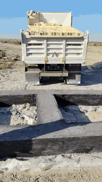 طابوق الصلاح شرط العدد والنظافة ٤٢٥٠ وقالب واحد الاستفسار تصل علئ رقم ...