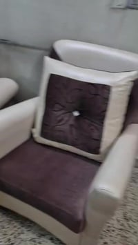 ماركه • يتحول لسرير • ١٠ مقاعد