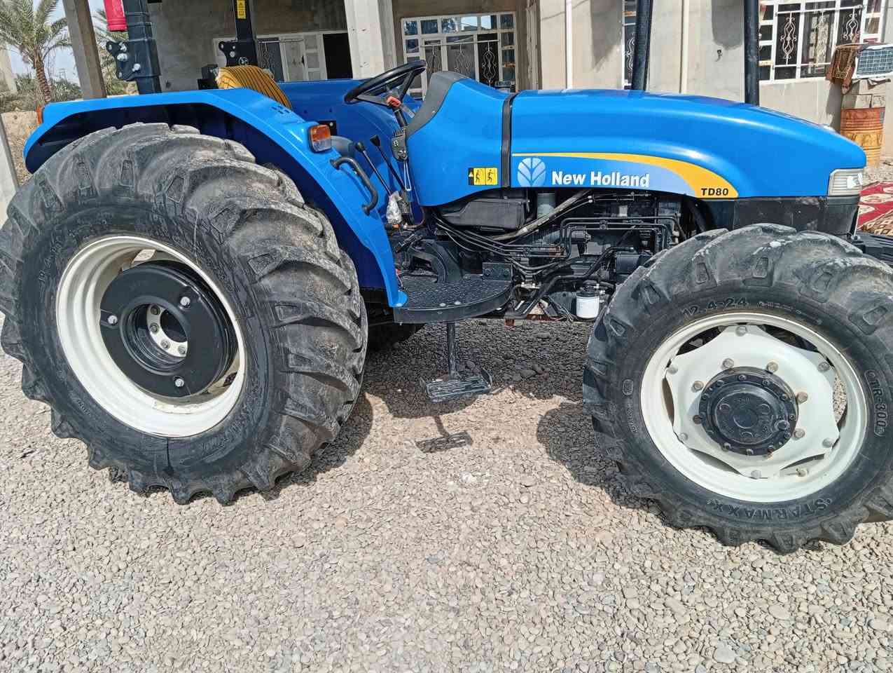 سلام عليكم مكينه نيهولند 80كله وضع الشركه موديل 2023سليمانيه مكفوله مع عده ***********
