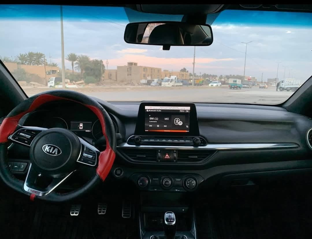 السلام عليكم كي فورتي مديل٢٠٢١محرك ١٦٠٠كير عادي
 بصمه تشغيل بصمات ابواب شاشه 
كبيره شاحن ويايرليس
تحديد مسار مانع نزلاغ 
جنطه ذكيه رادار بل مري 
سياره حلوه ماشيه ٩٣ الف
صدر خلفي امامي جديد تخم تاير جديد 
السعر ٩٤ وبيها مجال السياره بسمي ورقم دولي 
العنوان بغداد ابو غريب رقم الهاتف ***********
