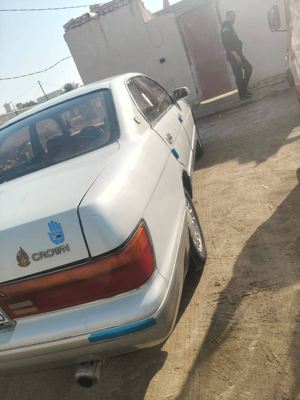 السلام عليكم 
سياره بطه منفصل موديل 93 بسمي رقم نكليزي سياره بيه ضربه خفيفه بل جملغ خلفي مصيوغه عام الجماليه السعر 45 وبيه مجال 
الاستفسار اتصال على رقم *********** يوجد واساب
