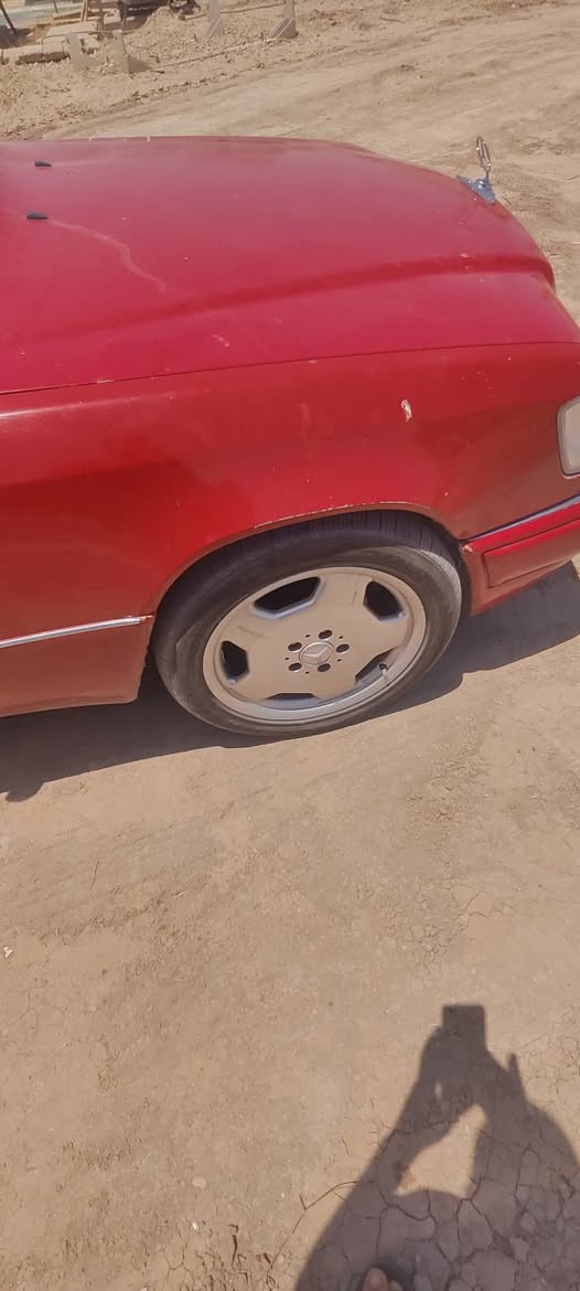 تخل ويل كب AMG معه تخم تاير جديد مراوس بويل 
AMG
طاسه حجم 16 العنده ينزل صوره او يدخل خاص


**إذا كنت صاحب هذا الإعلان وتريد حذفه لأي سبب، رجاءا أرسل رسالة إلى الدعم الفني**