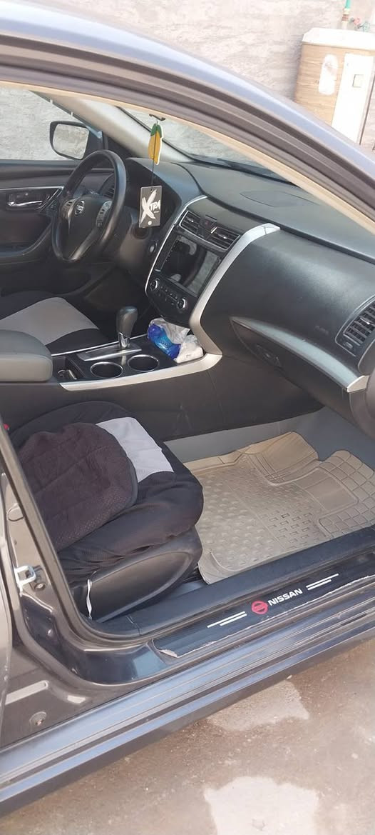 للبيع نيسان لتيما2013 رقم بغداد جديد مصبوغه حزام بيه جاملوغ يمنه مكينه وكير 21برادحديد تبريد تدفة شغال. السعر 105 وبيها مجال. مكان السياره// ديالى بلدروز... الاتصال ***********///***********
