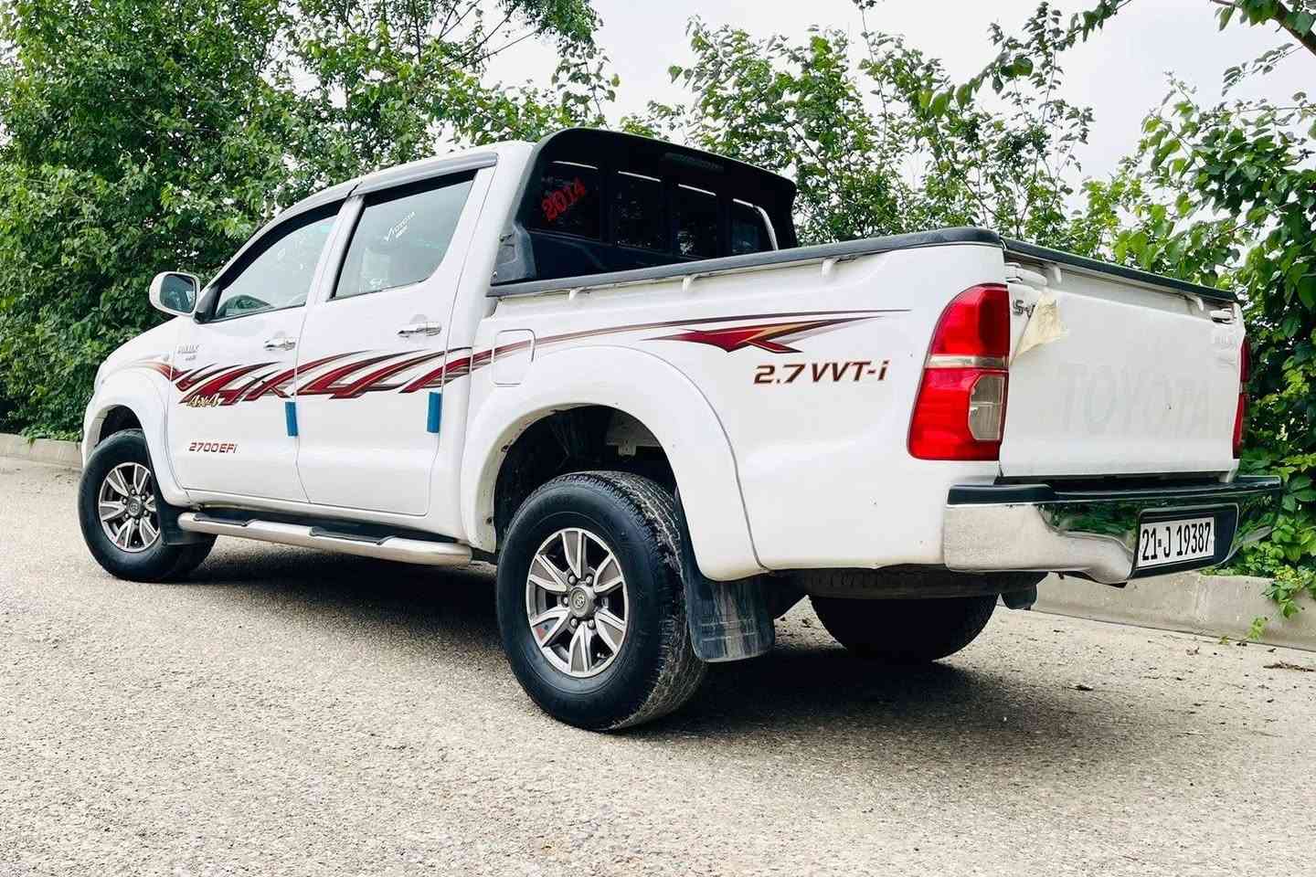 تۆیۆتا هایلۆکس 2011 دەبڵ ئەکسل
بەناوی خۆمانەوەیە 
نمونەیە لەجوانی 
سەیارەکە هەتا بلی جوانە تونگو تۆڵو بێ کیشەیە 
تایەو ویلی تازەی لەژیرە 
بێ تەقەو رەقەیە 
سەیارەکە هی مالی خۆمە
 بەشەرتی تەحویلوو خرامە 
سەنەوی بەسەر نەچوە
 ڕەسمی سۆنەرەکەم داناوە 

سـعـر : لە کۆمێنت داوابکە ڕاستەوخۆ بۆت دێت 📥 

گێر و مەکیەنەی بەشەرت 
هیچ کێشەیەکی تێدا نییە 

ژمارەی خاوەنەکەی 
***********
***********
***********
