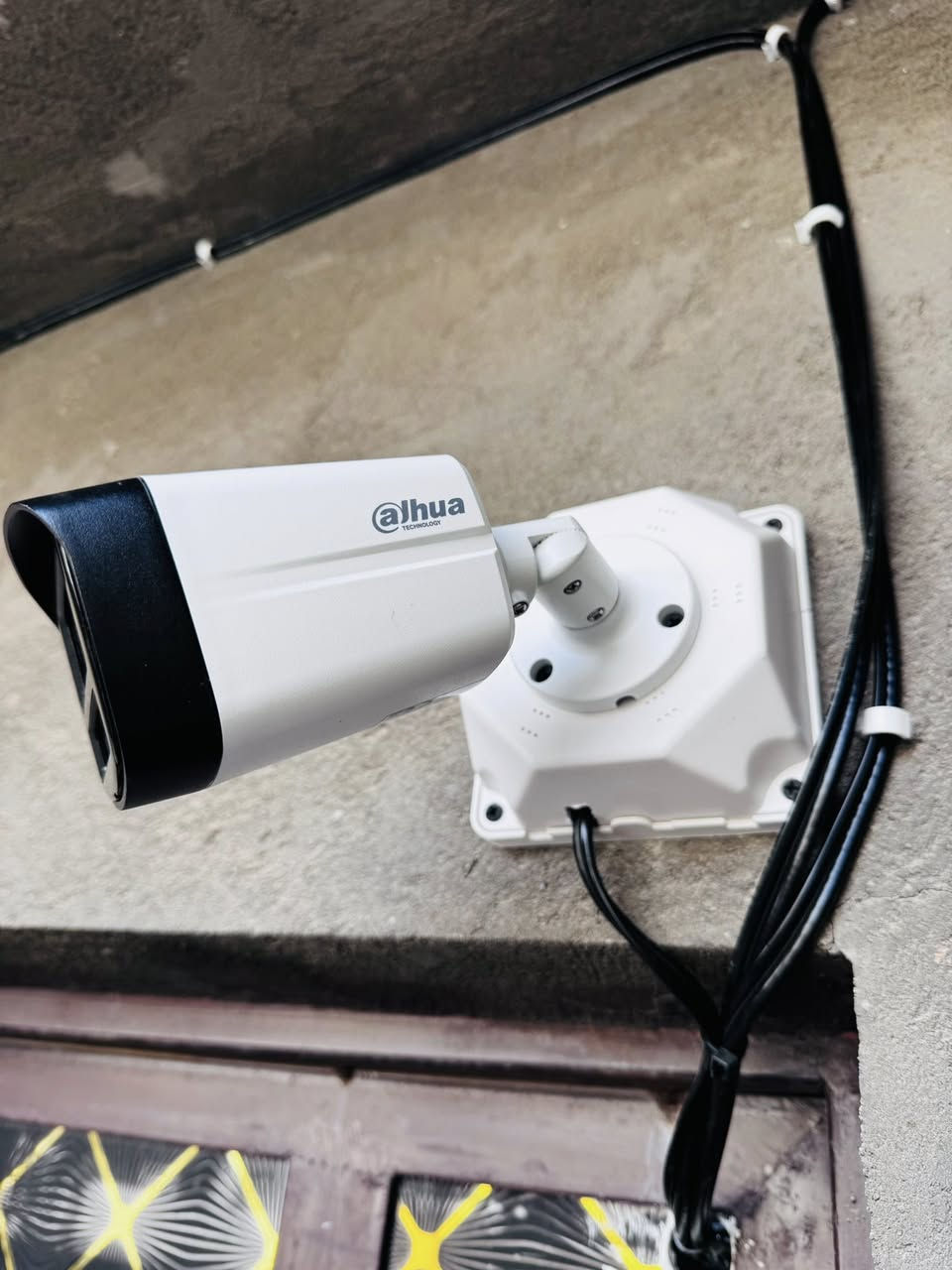 بفضل الله
🛑تم تجهيز و  تنصيب مجموعة كاميرات المراقبة باستخدام كاميرات دهوا الأصلية، المعروفة بجودتها العالية ودقتها بالتسجيل عدد الكاميرات 3 بدقة 5 ميكا  وجهاز xvr  من ماركة دهوا 

إذا همّك الأمان وجودة الشغل، دايمًا حاضرين نخدمك 💼

للاستفسار :

(***********)📞 

‏(‭0786 663 0903‬)📞
