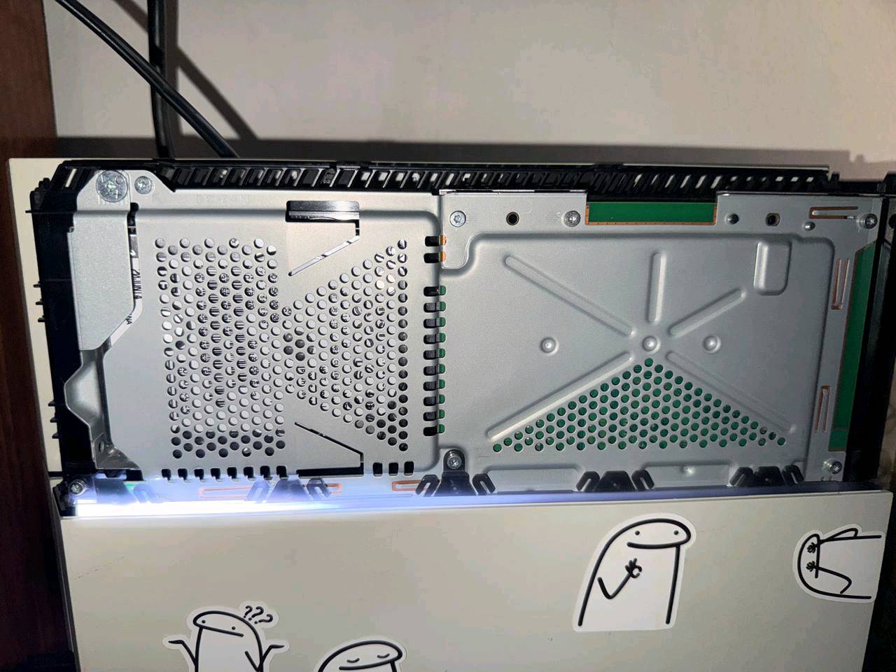 سلام عليكم 👋
عيني خصم الحجي بلي فور 4اولاين🎮 ذاكره 500نص تيره جهاز واحد ع واحد نضافه 99٪ جهاز صارله عندي شهر ونص تقريباً البلي ما شاءلله عليه جهز معروف بلي 4 ولاكال اخ راسي انا لو مااريد افلوسه فلا بعته ولك ستيكر ما مفتوح 🔓نضافه تقره الف وهو نضام 13.4 اخر اصدار وتكدر تهكره اشتريته جان نضام 11.50وياه قاعده بس القاعده ب25 وجوستك اثنين واحد اصلي باله مال ببلي واحد تجاري ويا كارتونته كامل الملحقات اين نقص بل ملحقات يرجع البلي 

الهديه: لوحه كريتوس (اله الحرب). 

ملاحضات: السماعه مو للبيع 

عندي خدمه توصيل ✨🌷