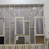 شباك • حديد ثقيل • ٢م×٢٫٥م