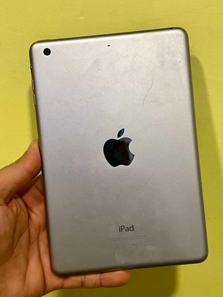 السلام عليكم ايباد ابل الأصلي كلشي مالي الجهاز سليم بي فقط الشريط مال الحساس مرات يتحرك ويصير الشاشة بيه خطوط بيض الجهاز برغي ما مفتوح بيه سعر 80 الف وبيه مجال حك الجيه أو إذا عندك ايفون 7 بلص أو 8 بلص للبدل راسلني خاص


**إذا كنت صاحب هذا الإعلان وتريد حذفه لأي سبب، رجاءا أرسل رسالة إلى الدعم الفني**