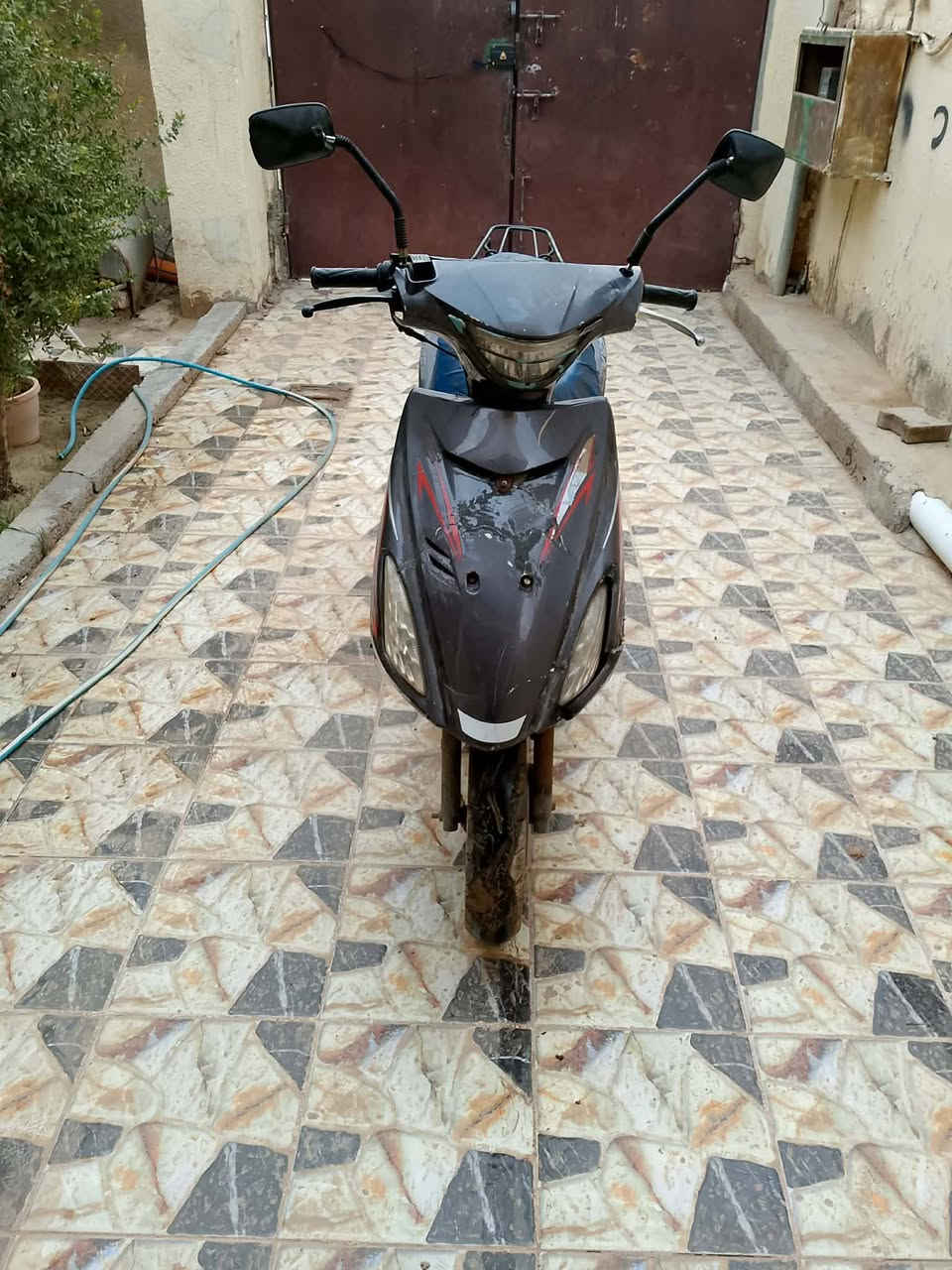 دراجه البيع بسعر 200الف دراجه شغاله كامله مكمله سلف هندر او مراوس بدعش برو رقمي ***********
